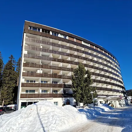 Wunderschoene Mitten In Appartement Arosa